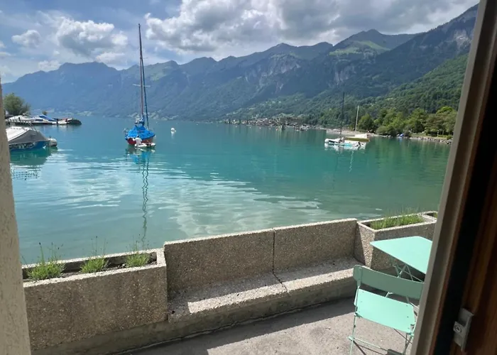 18 Am Brienzersee Daire Brienz (Bern)