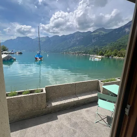 18 Am Brienzersee Daire Brienz (Bern)